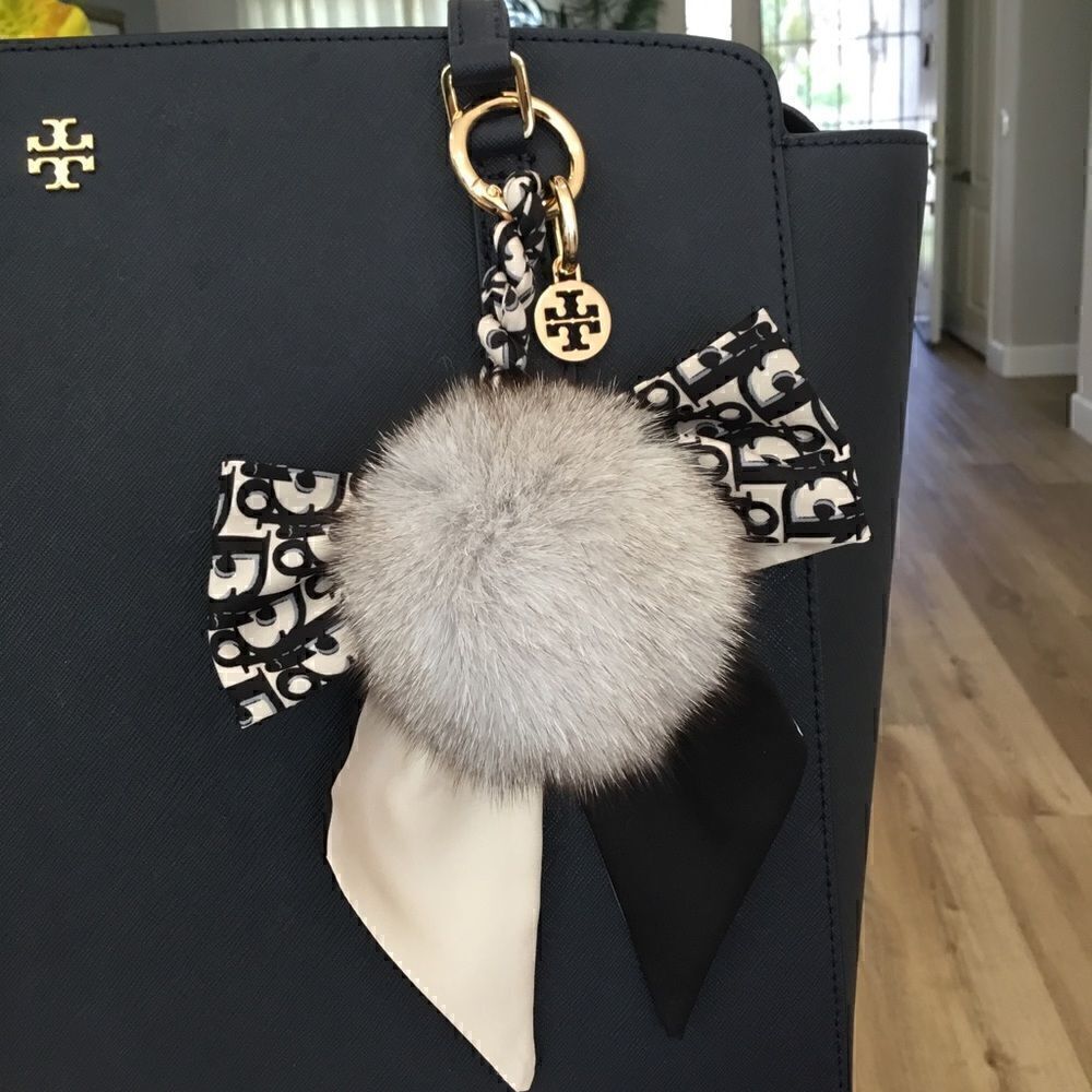 TORY BURCH KEY RING FOX FUR SILKY BOW